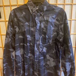 Gap Mens Blue Camouflage Long Sleeve Oxford Shirt